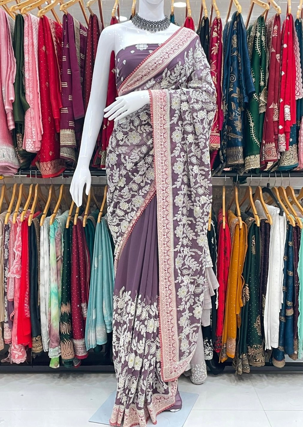 Lucknowi Saree with Ready Blouse