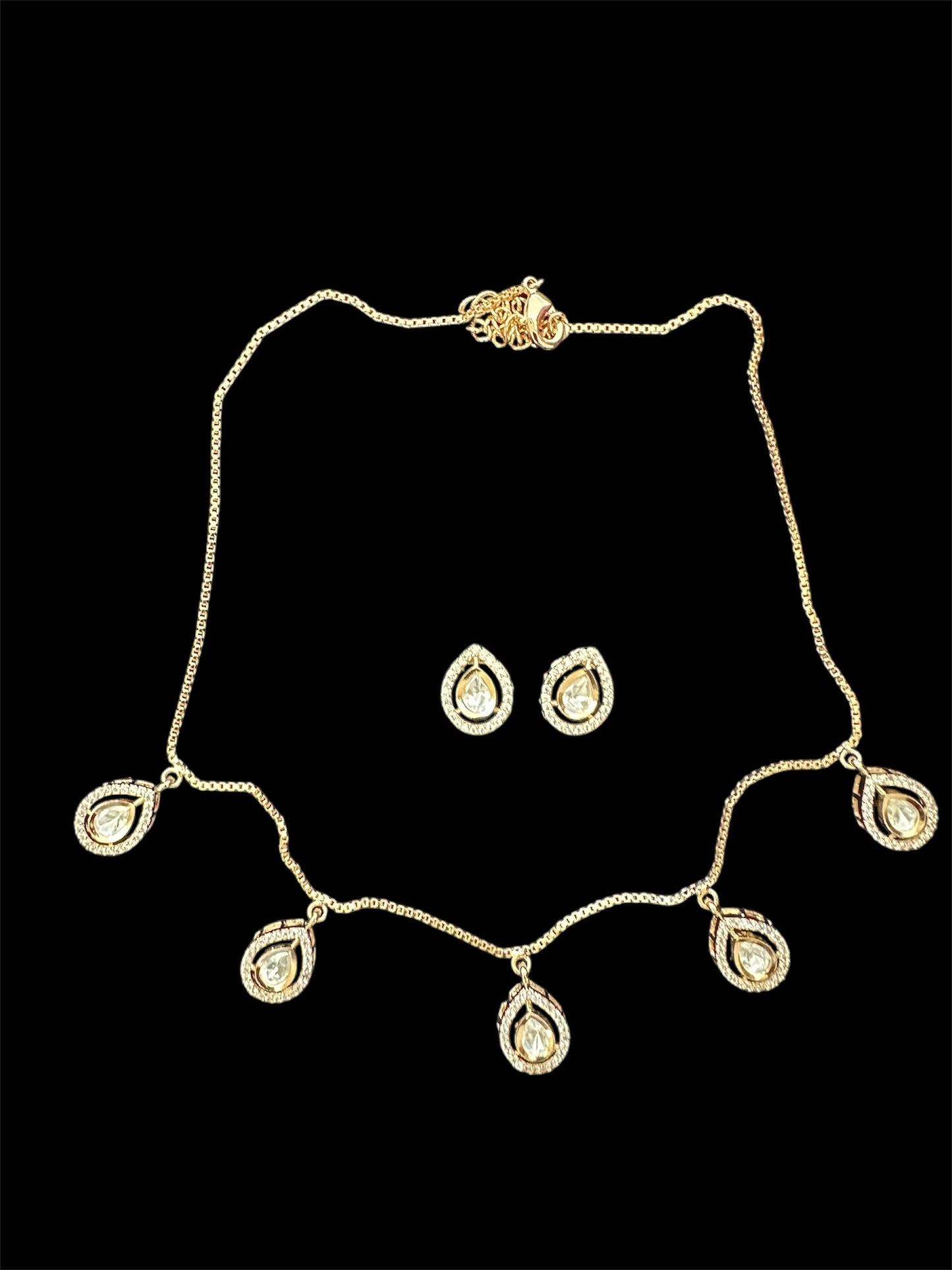 Sarla Everday Necklace Set - Gold