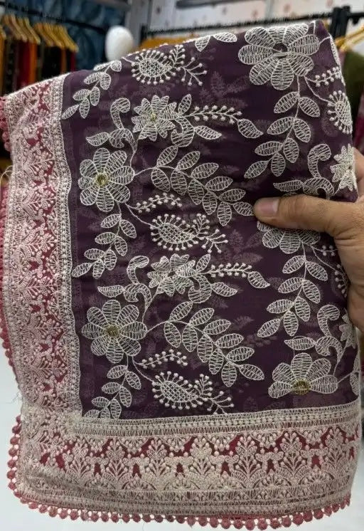 Lucknowi Saree with Ready Blouse