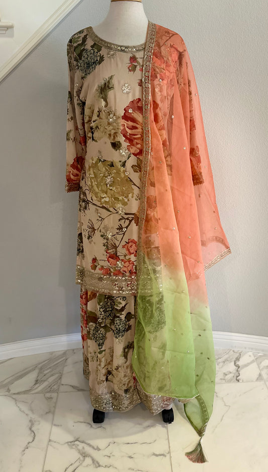 Setaria Gharara Set