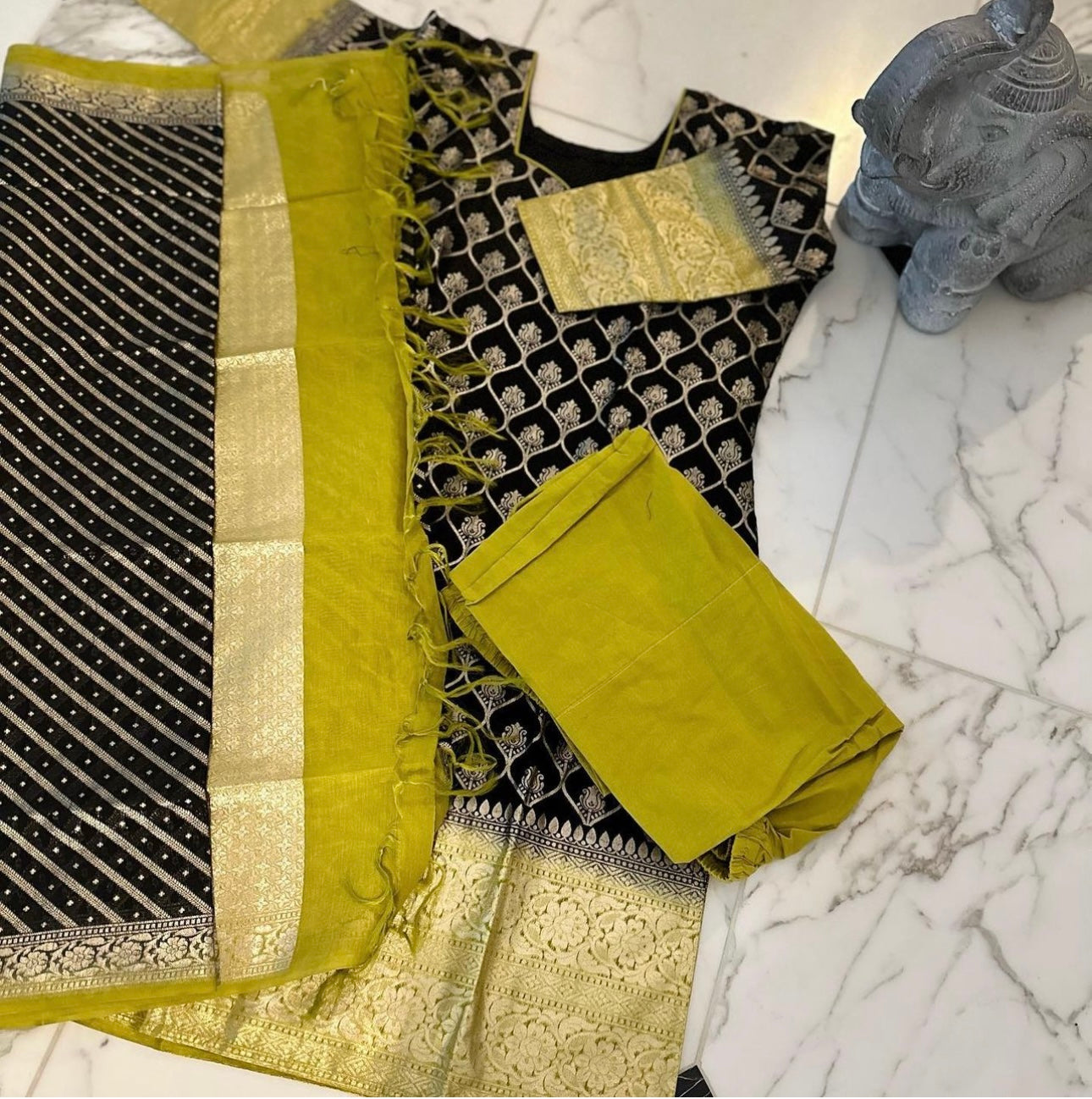 Banarasi Saree-Look Suit